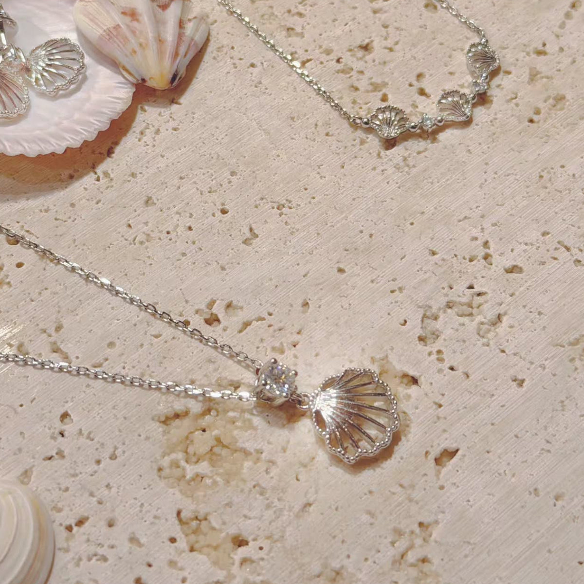 Seabed Openwork Shell Necklace