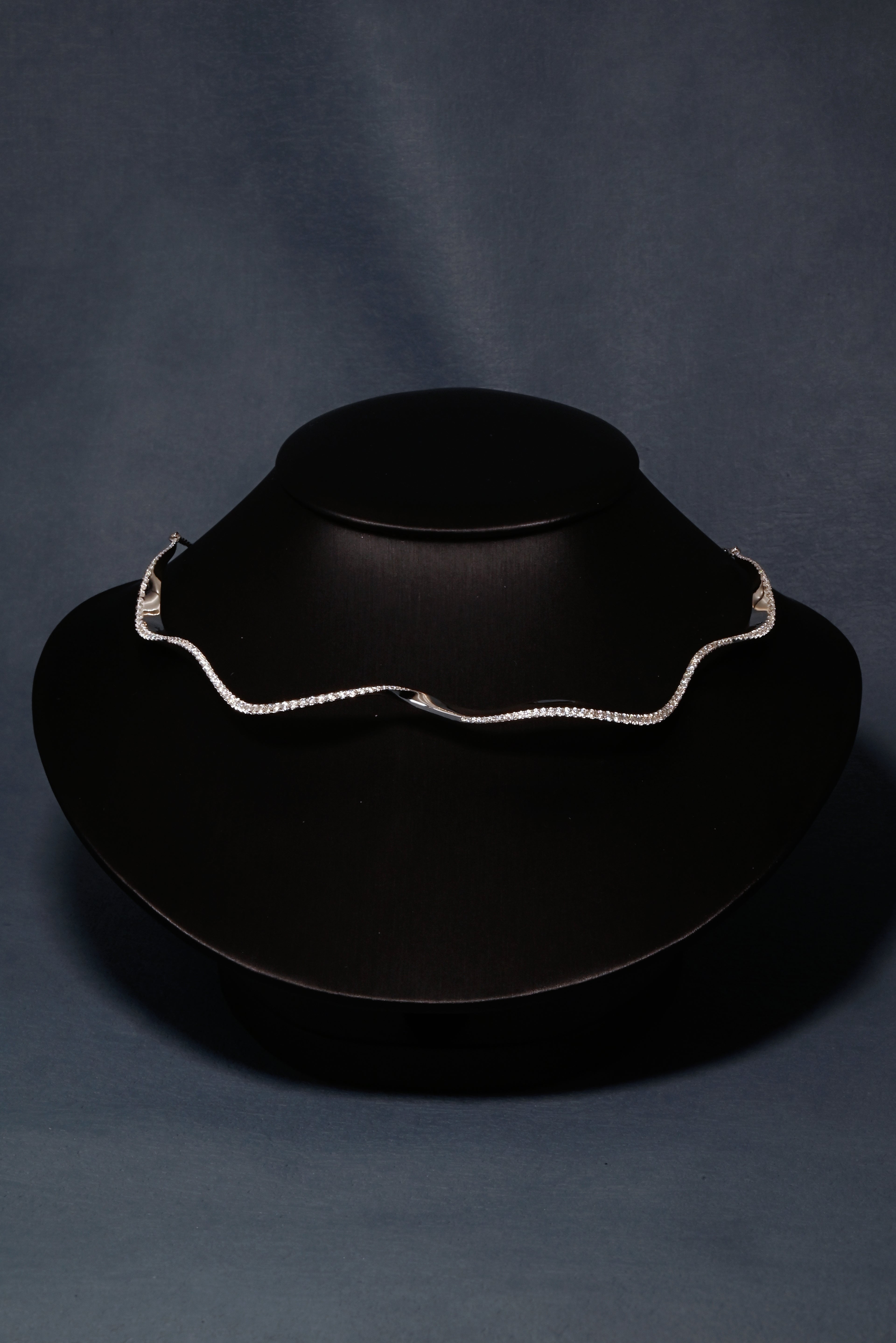 Glint Moissanite Choker
