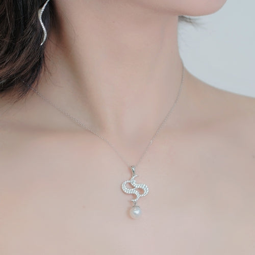 Double S Logo Moissanite Necklace